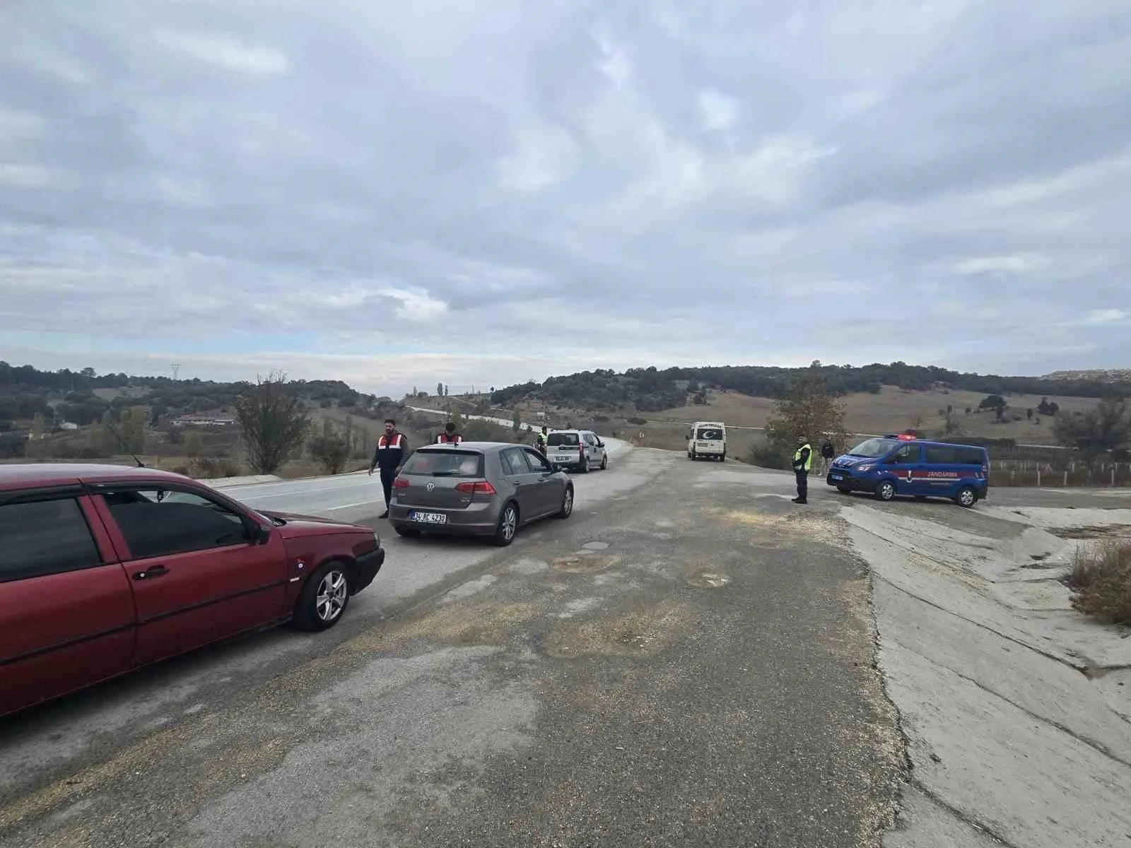 Bilecik İl Jandarma Komutanlığı tarafından sürdürülen Huzur ve Güven uygulamasında