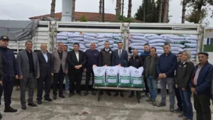 Bilecik’in Söğüt ilçesine bağlı Zemzemiye Köyü’nde çiftçilere yem bitkisi tohumu