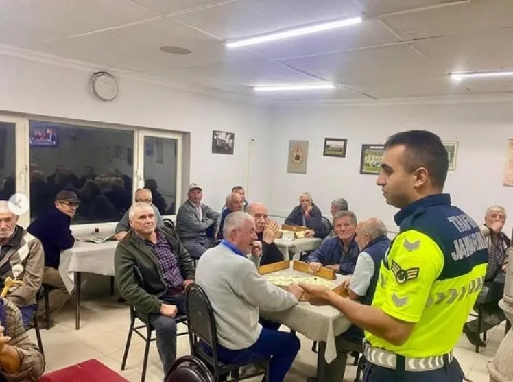 Bilecik İl Jandarma Komutanlığı, il genelinde vatandaşlara güvenlik farkındalığı artırma