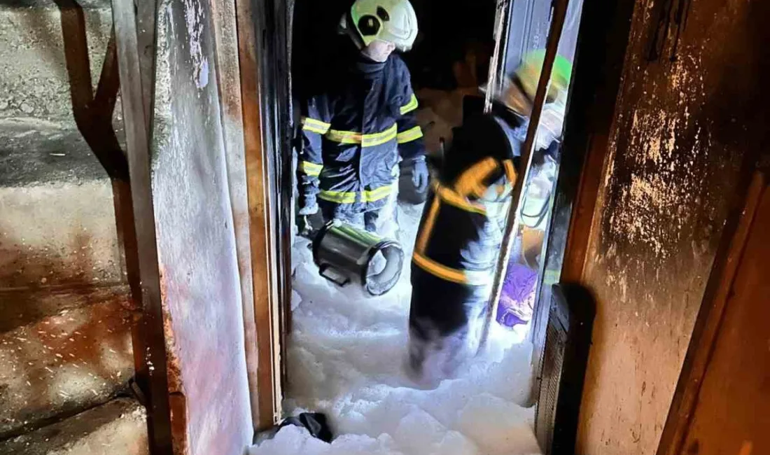 Bilecik’te iki katlı evde çıkan yangın itfaiyenin anında müdahalesi ile