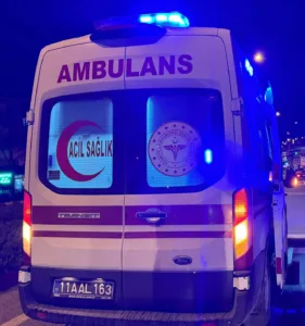 Bilecik’te seyir halindeki motosiklet ile kamyonet çarpışması sonucu meydana gelen