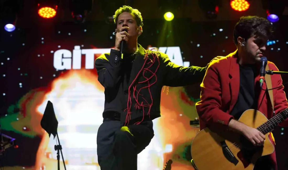 Bilecik’te 29 Ekim Cumhuriyet Bayramı kutlamaları çerçevesinde düzenlenen Madrigal konserine