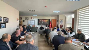 Bilecik İl Tarım ve Orman Müdürü Çetin Ayvalık muhtarlarla tarımsal