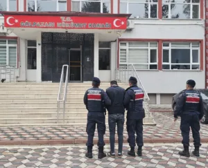 Bilecik İl Jandarma Komutanlığı ekiplerince Bilecik’in Gölpazarı ilçesinde gerçekleştirilen uyuşturucu