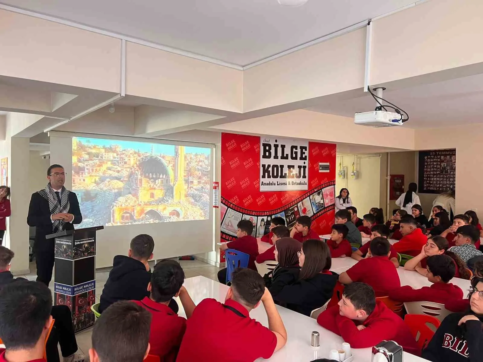 Özel Bilge Koleji öğrencileri, Filistin’de yaşanan katliama dikkat çekmek ve