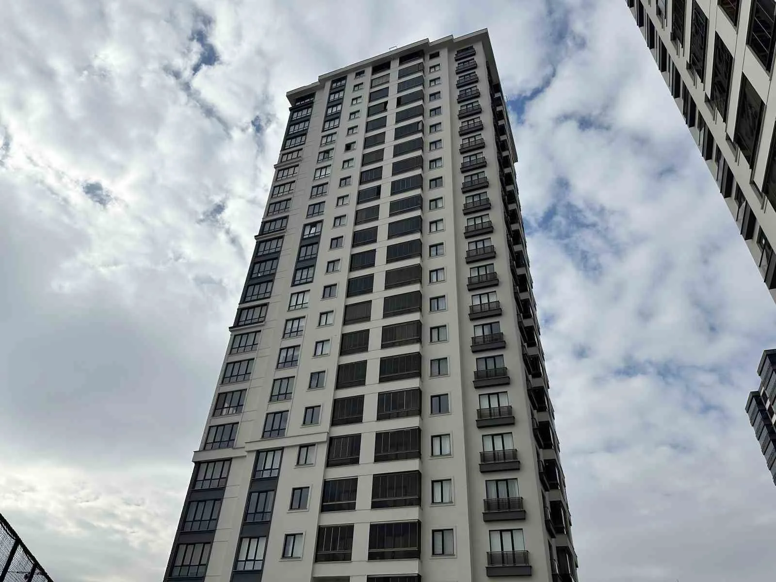 Kastamonu’da apartmanın 14’üncü katından düşerek hayatını kaybeden kadının ölümüyle ilgili