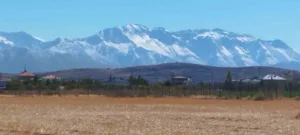 Kahramanmaraş’ta Binboğa Dağı’nın zirvesine mevsimin ilk karı düştü. Afşin ilçesinde