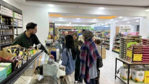 Bingöl’de soğuyan havalarla birlikte vatandaşlar, bağışıklıklarını yüksek tutmak için bitki