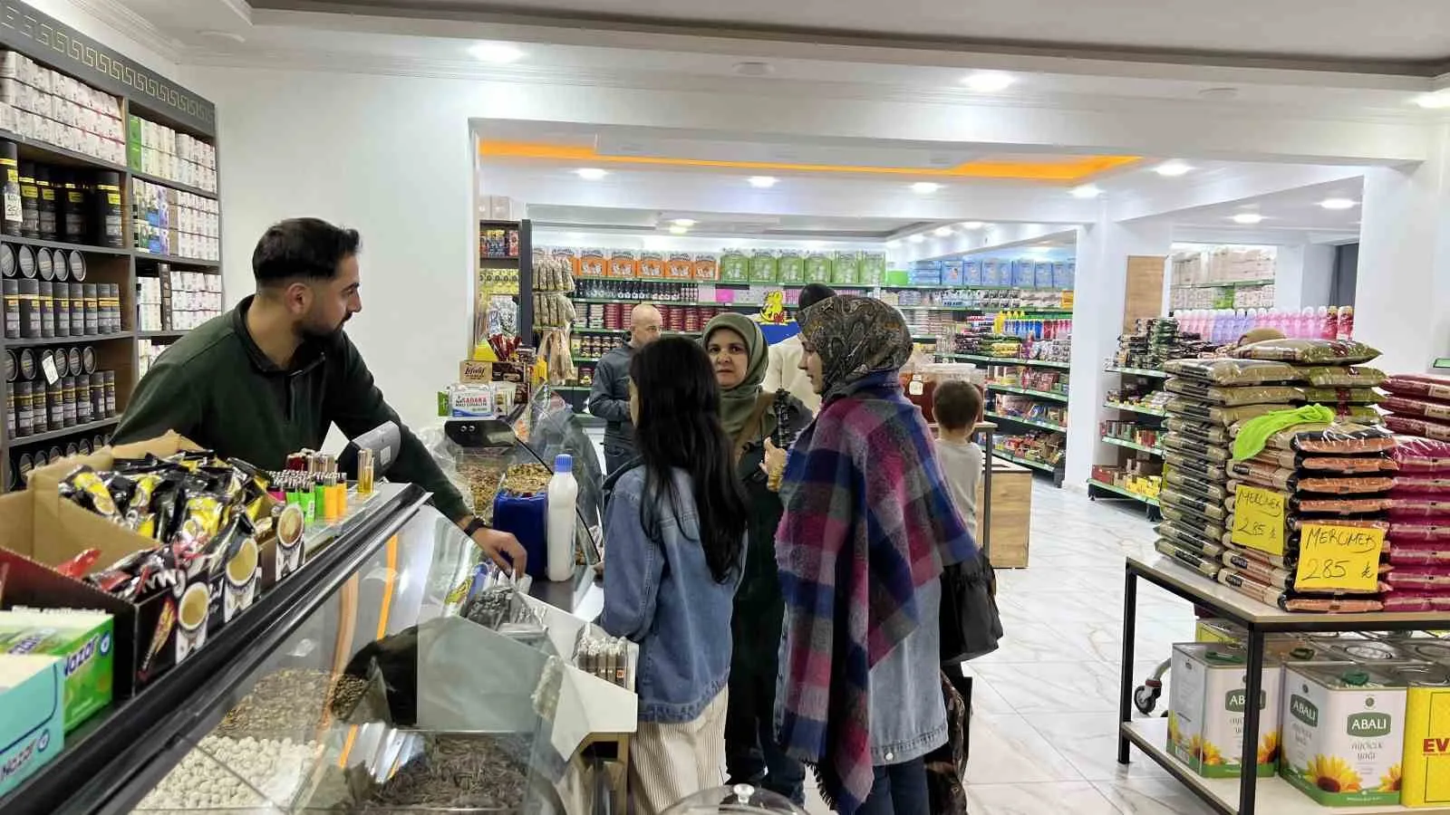 Bingöl’de soğuyan havalarla birlikte vatandaşlar, bağışıklıklarını yüksek tutmak için bitki