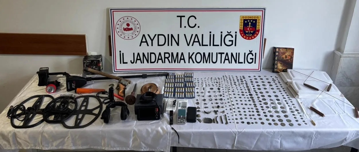 Aydın’ın Bozdoğan ilçesinde bir adrese yapılan baskında çok sayıda Roma