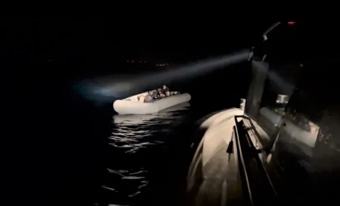 Muğla’nın Bodrum ilçesinde Sahil Güvenlik ekiplerinin yaptığı operasyonlarda 33 düzensiz