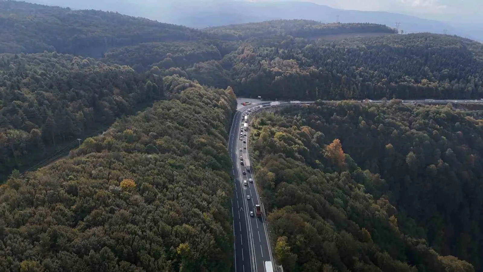 TEM Otoyolu’nun Bolu Dağı Tüneli geçişinde, 31 Ekim’e kadar hafta