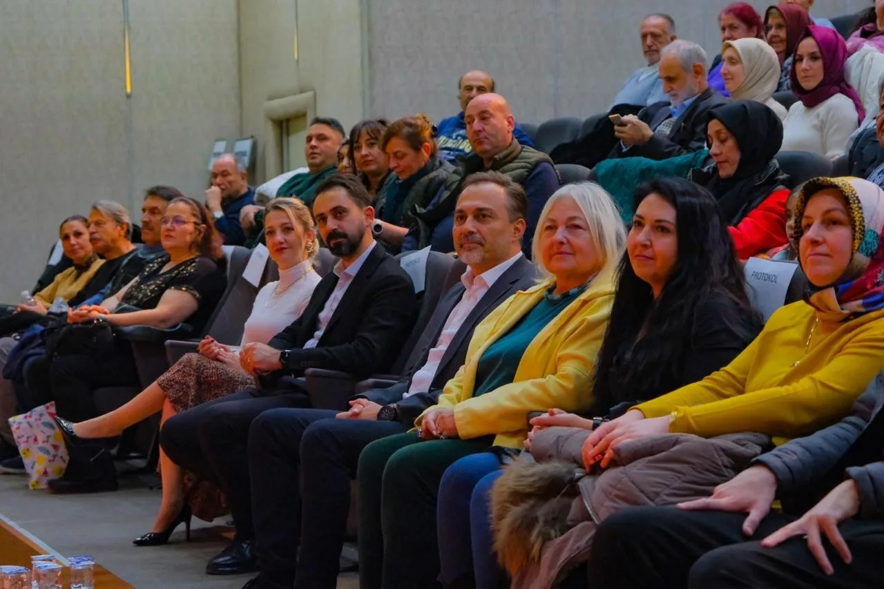 Bolu Belediyesi Türk Müziği Topluluğu, müzisyen Gökhan Ulubay yönetiminde düzenlenen