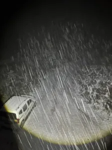 Bolu’nun Mengen ilçesine bağlı Çukur Yayla mevkiinde etkili olan kar