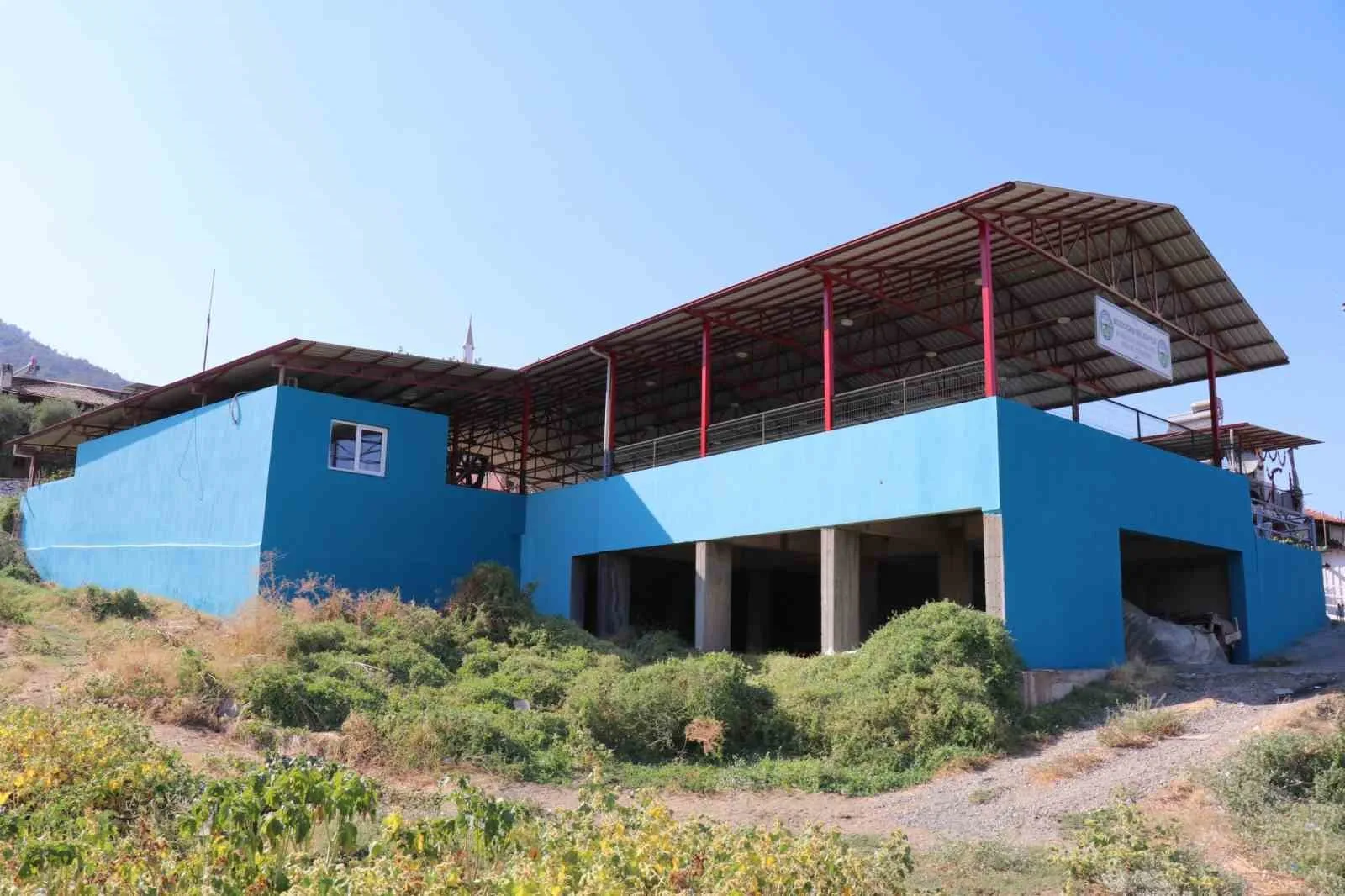 Bozdoğan Belediyesi, ilçedeki sosyal tesislerde bakım ve onarım çalışmalarını sürdürüyor.