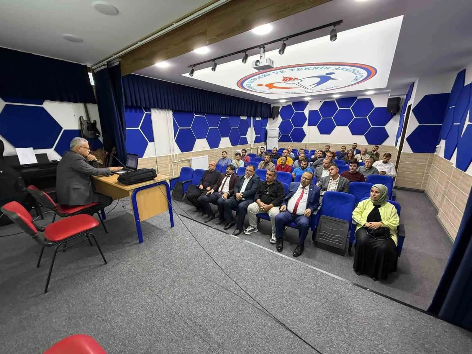 Konya’nın Bozkır ilçesinde “Öğretmenlerin Sınıf İçi Etkinlikleri ve Öğretim Faaliyetlerinin