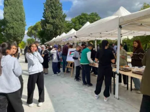 Denizli’nin Bozkurt ilçesinde bulunan Bozkurt Anadolu İmam Hatip Lisesi öğrencileri,