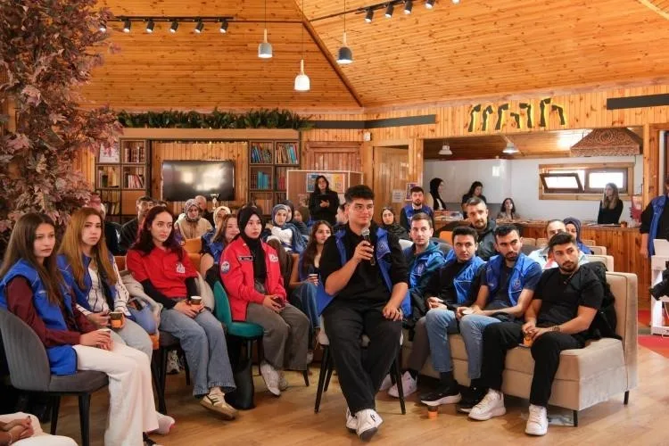 Gençlik Hizmetleri Genel Müdürü Dr. Enes Efendioğlu, UNİDES Projesi kapsamında