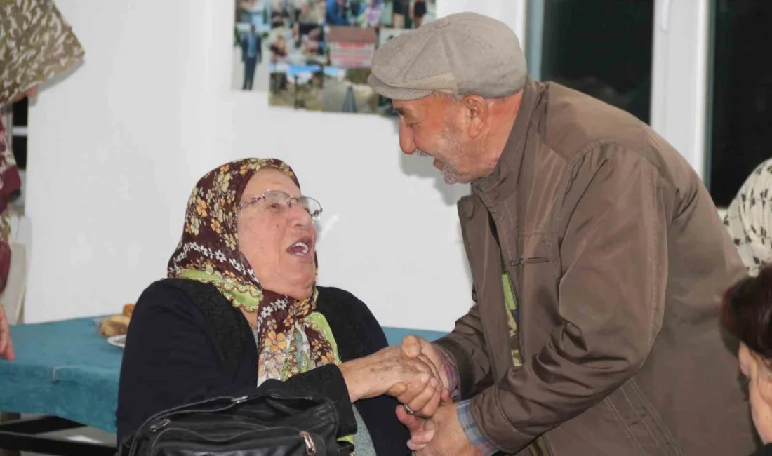 Eskişehir’de her hafta sonu köylerinde buluşan Taşlık Mahallesi sakinleri, birlik