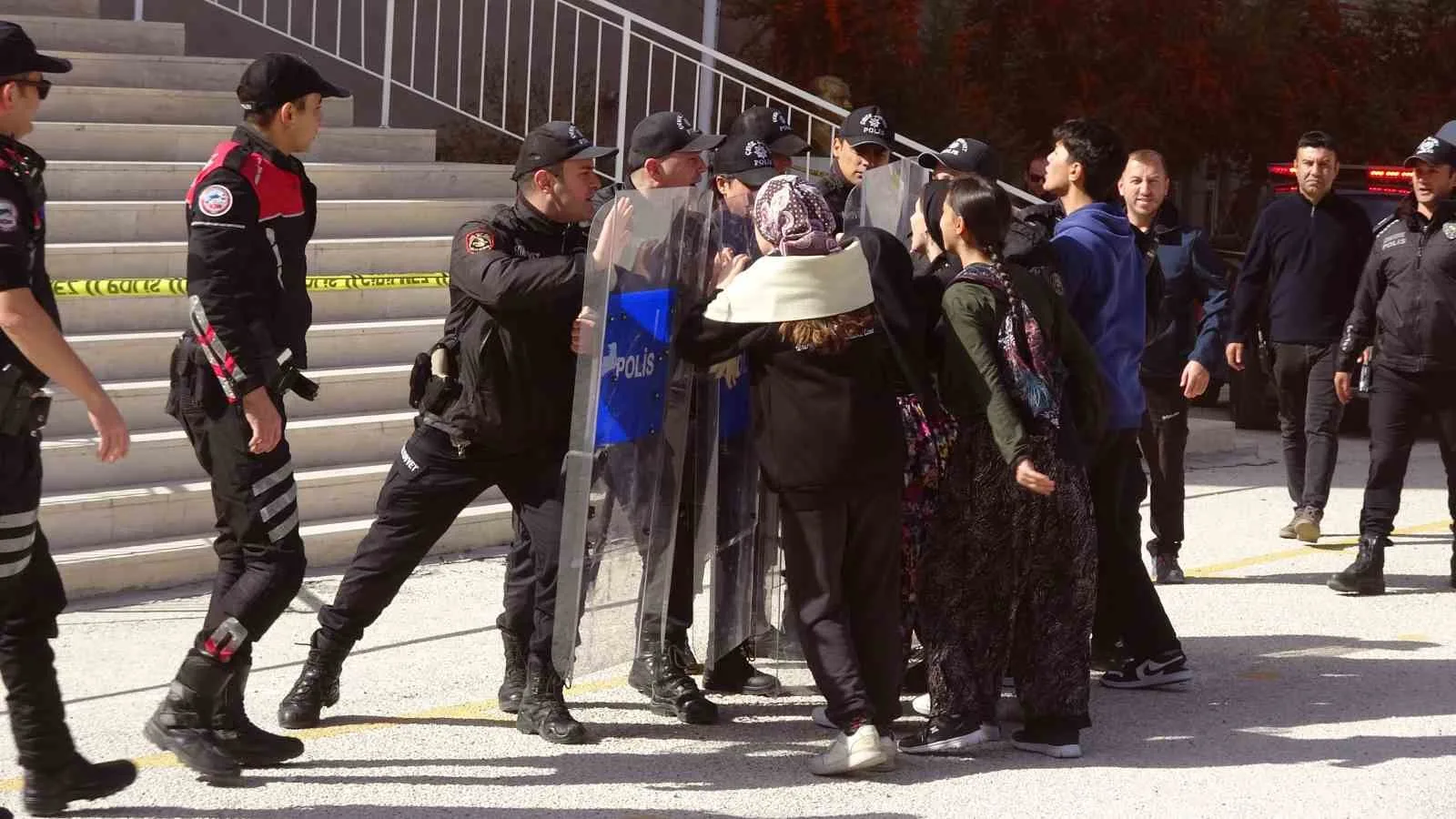 13 Ekim Dünya Afet Risklerinin Azaltılması Günü çerçevesinde, Burdur’da ’deprem