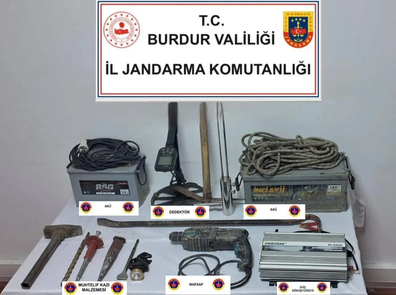 Burdur’da jandarma ekipleri tarafından düzenlenen operasyonda çok sayıda alkol yapımında
