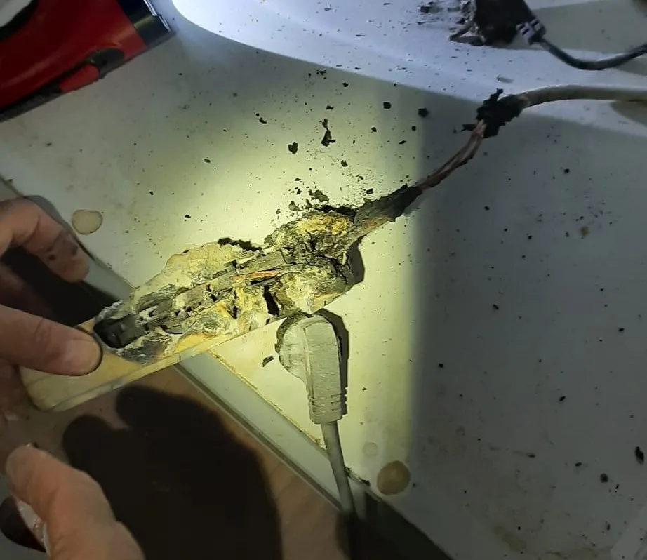 Burdur’un Bucak ilçesinde bir evde prize takılan uzatma kablosunun sebep