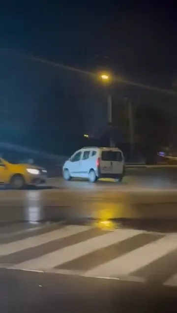 Bursa’da alkollü olduğu iddia edilen sürücü, trafik polislerinden kaçmak için
