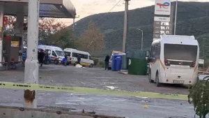 Bursa’nın İznik ilçesinde sabah saatlerinde bir benzinlikte çıkan silahlı çatışmada