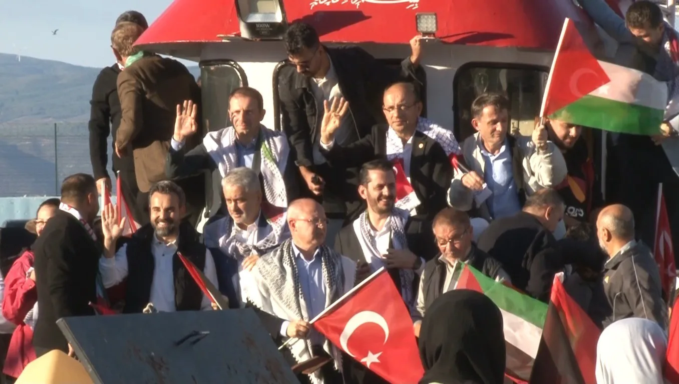 Bursa’da İsrail’in engelleyerek, aktivistleri alıkoyduğu Sumud Filosu’na ve Filistin’e destek