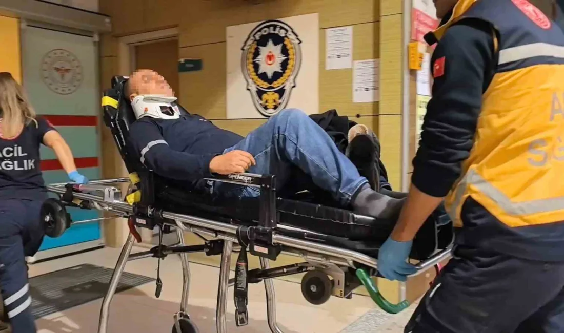 Bursa’nın İnegöl ilçesinde hafif ticari aracın tırla çarpıştığı kazada 2