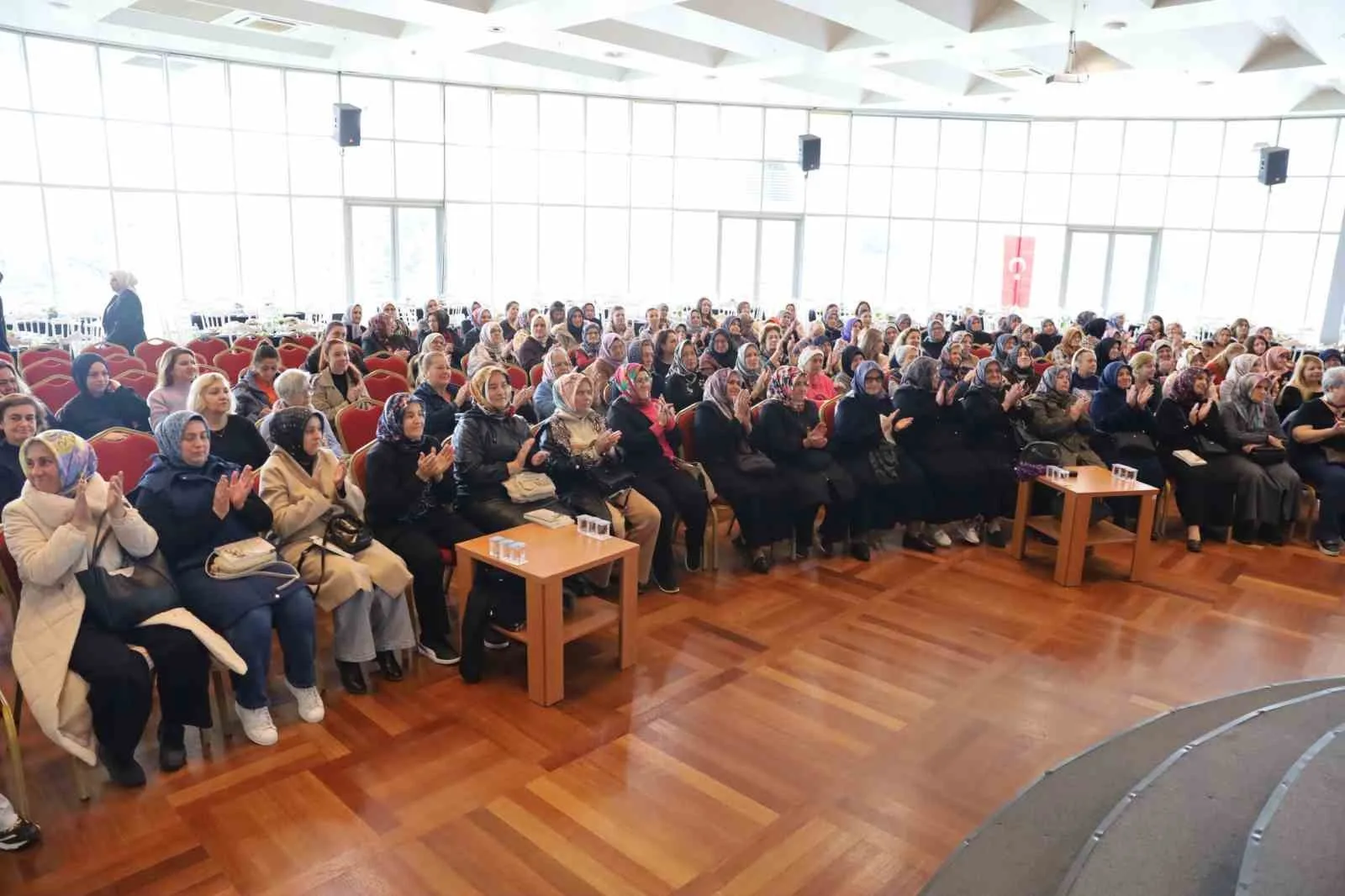 Bursa Büyükşehir Belediyesi tarafından bu yıl 17.’si düzenlenen Bursa Edebiyat
