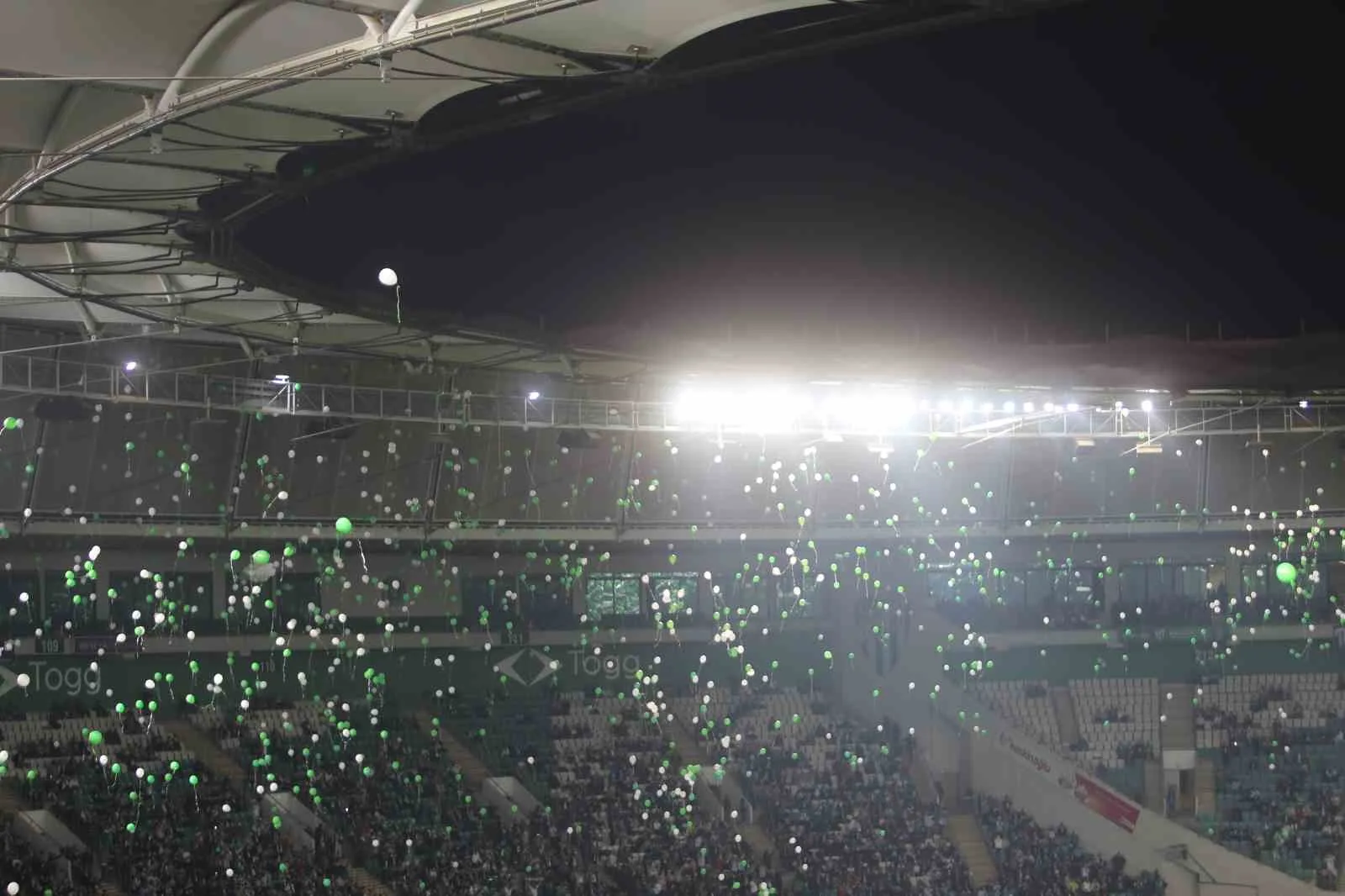 Bursa’da mücadele ettiği hastalığı yenen minik Çağan Ata Taran için,