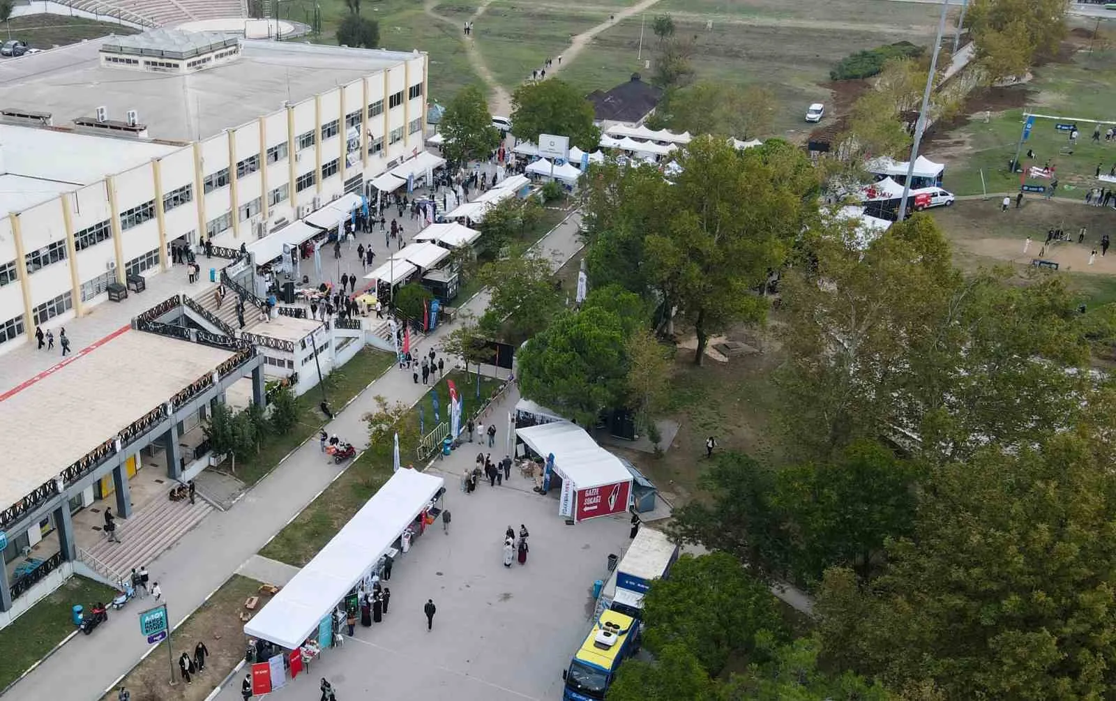 Bursa Uludağ Üniversitesi (BUÜ), yeni öğrencilerin üniversite, kampüs, şehir ve
