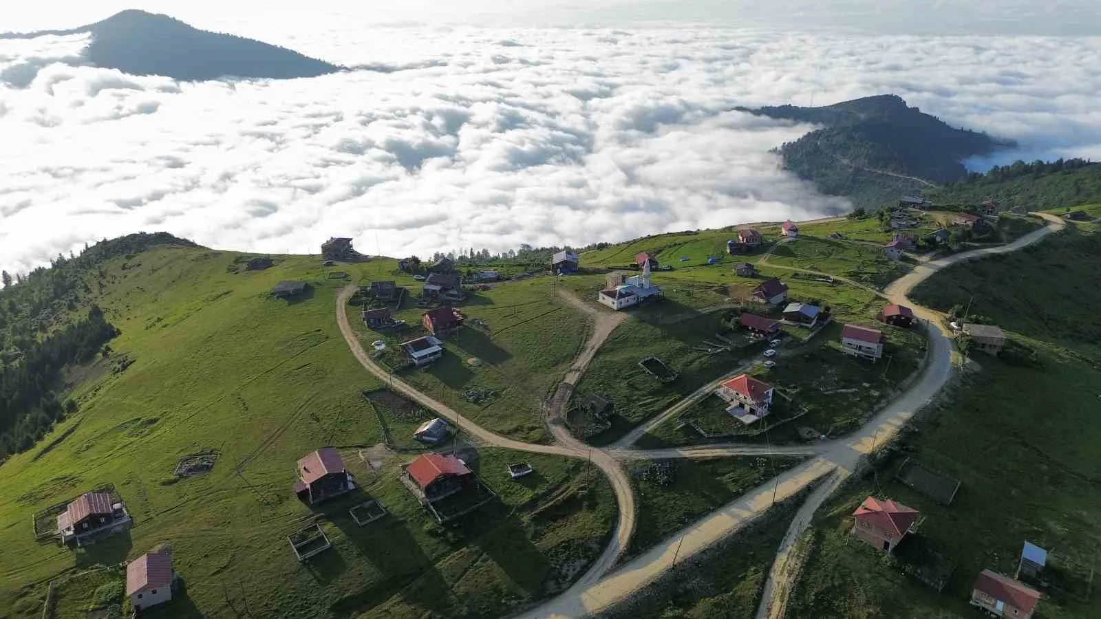 Trabzon’un Hayrat ilçesi sınırları içindeki 2 bin 100 metre yükseklikteki