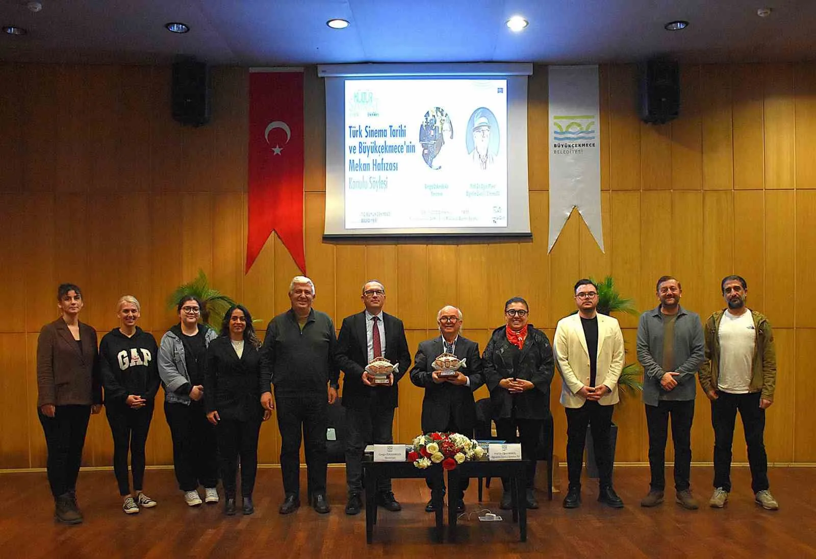 “Türk Sineması Tarihi ve Büyükçekmece’nin Mekan Hafızası” söyleşisinde, “Yücel’in Çiçekleri”