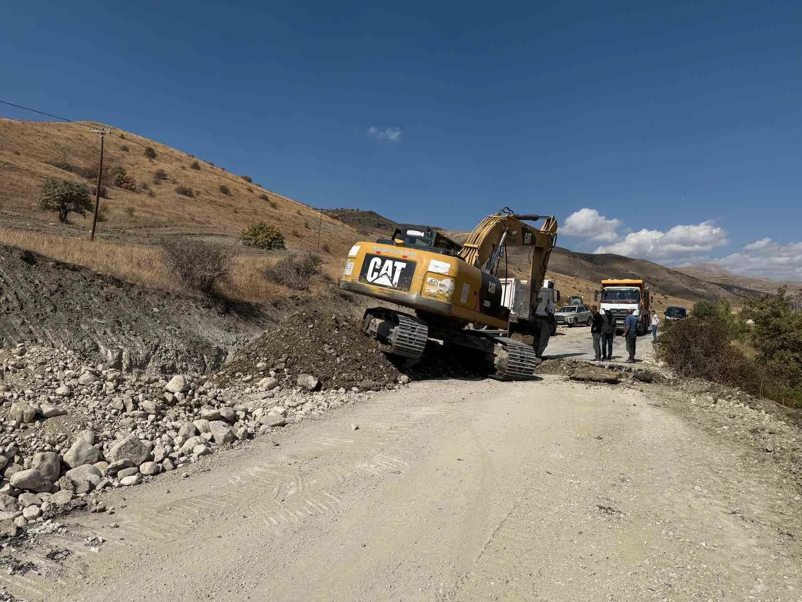 Erzurum büyükşehir Belediyesi kent merkezinin yanı sıra ilçe ve bağlı