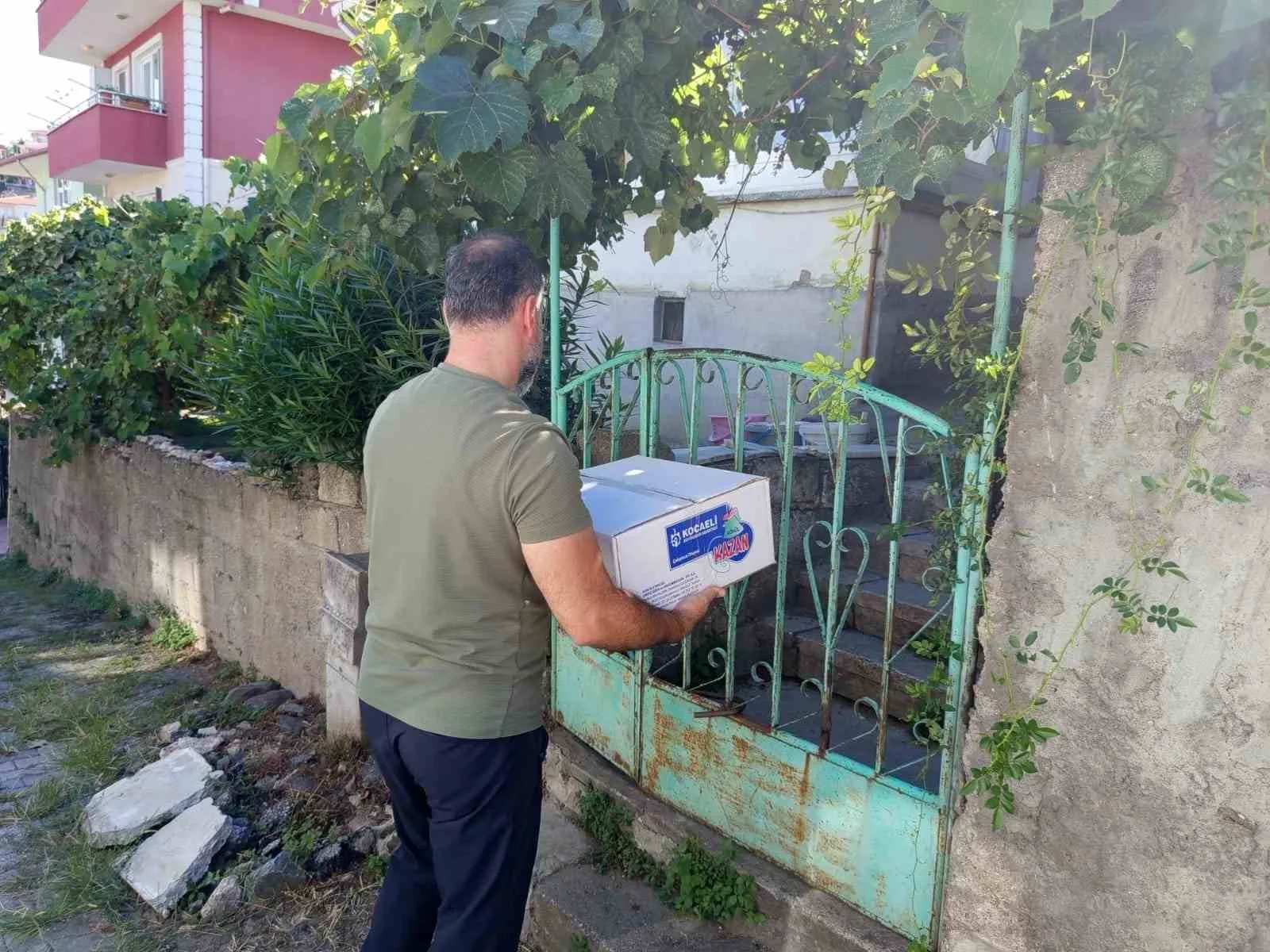Kocaeli Büyükşehir Belediyesi’nin sosyal belediyecilik anlayışıyla hayata geçirdiği “Gönül Kazan