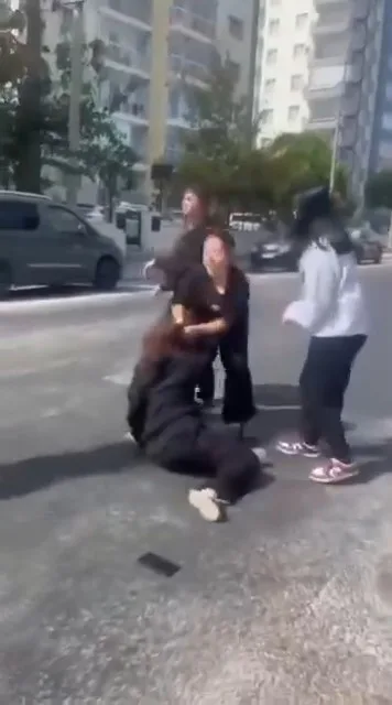 Çanakkale’de lise öğrencileri E.A. (14) ve B.I.Ç. (14) henüz bilinmeyen