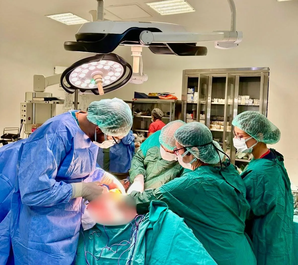 Çanakkale Mehmet Akif Ersoy Devlet Hastanesinde ilk kez transversus abdominis