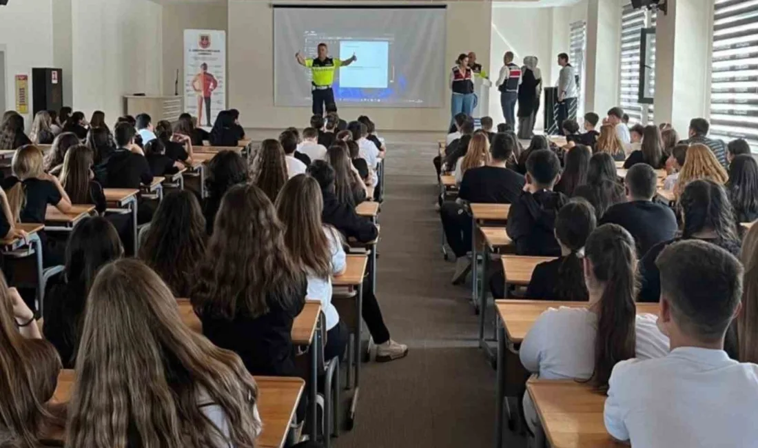 Çanakkale İl Jandarma ekiplerince Atatürk Anadolu Lisesi ve Mehmet Akif
