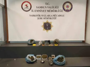 Samsun’da polis çatı katında yaptığı aramada uyuşturucu ve silah ele