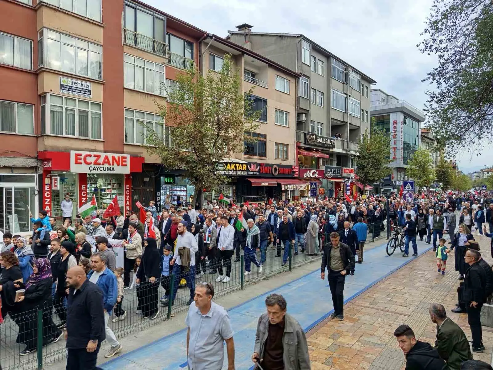 İsrail’in Gazze’ye yönelik saldırılarının ikinci yılı dolayısıyla Zonguldak’ın Çaycuma ilçesinde