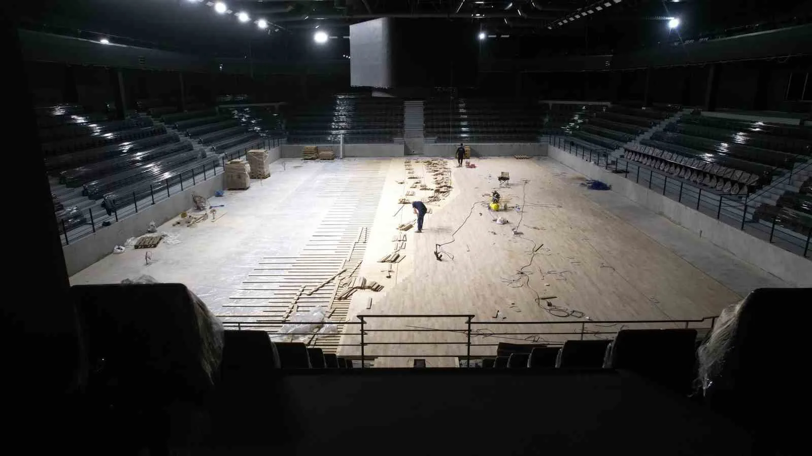 Çayırova’ya kazandırılan vizyon projelerden Kapalı Spor Salonu ve Sporcu Fabrikası’nda
