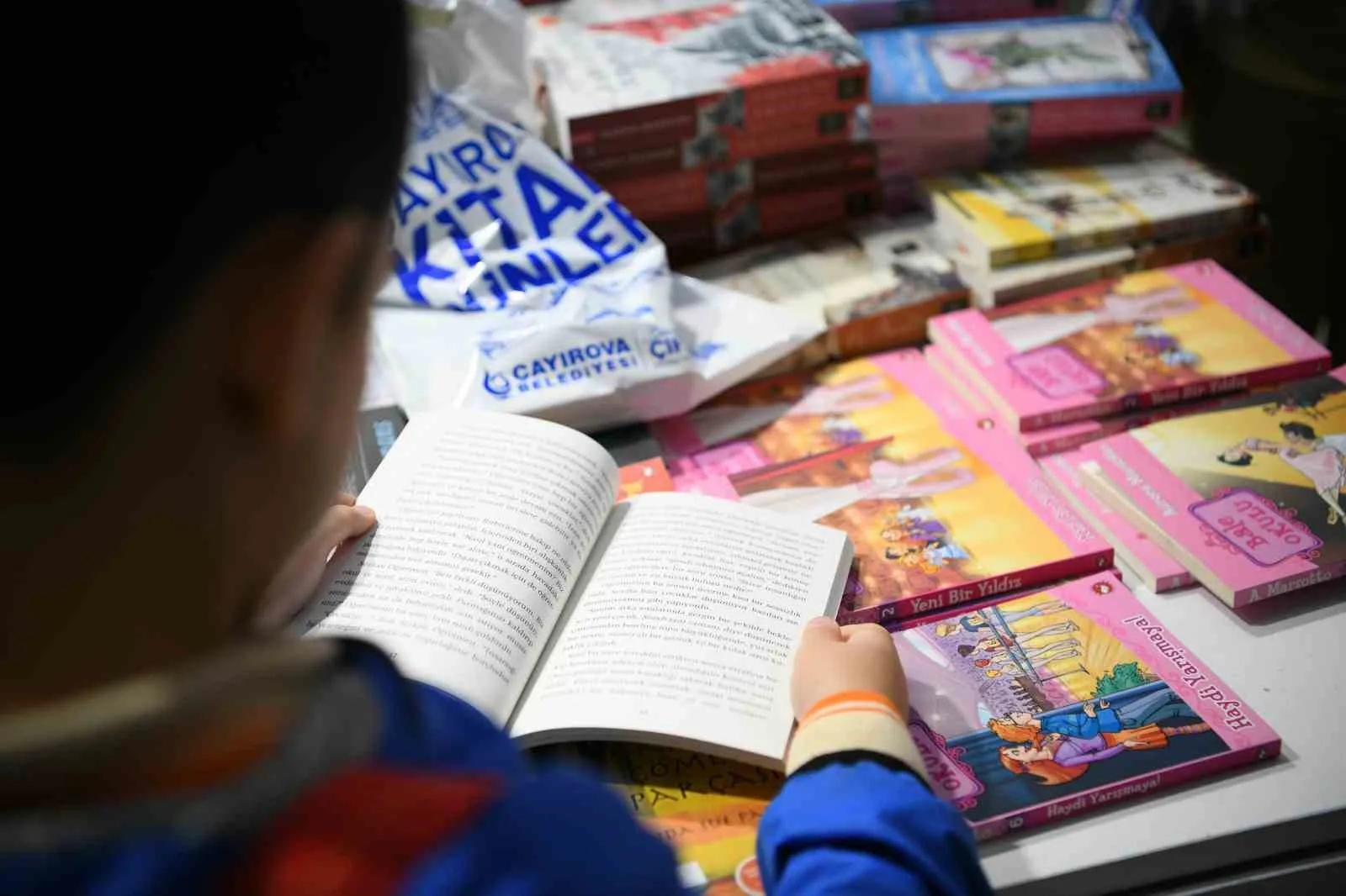 Çayırova Belediyesi tarafından geleneksel hale getirilen Çayırova Kitap Günleri’nin 6’ncısı,