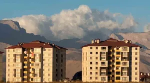 Hakkari’nin Yüksekova ilçesindeki 4 bin 130 rakımlı Cilo Dağı’nın üzerine
