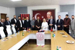 Eskişehir’de tribünleri çocukların aidiyet ve paylaşım kültürünü öğrenebilecekleri birer öğrenme