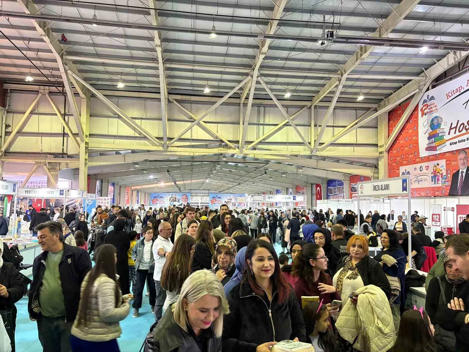 Çorum Belediyesi tarafından bu yıl 12’ncisi düzenlenen Kitap Kültür Günleri,