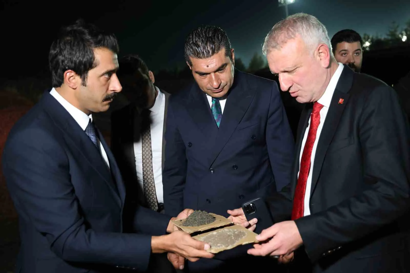 Cumhurbaşkanı Başdanışmanı Oktay Saral, Elazığ Hipodromu’nu ziyaret ederek sıfır atık