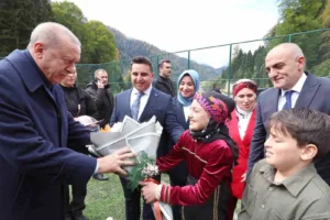 Cumhurbaşkanı Recep Tayyip Erdoğan, önceki akşam geldiği, dün de toplu