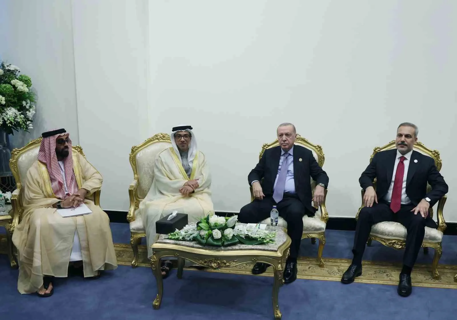 Cumhurbaşkanı Recep Tayyip Erdoğan, Gazze konulu Barış Zirvesi’ne katılmak üzere